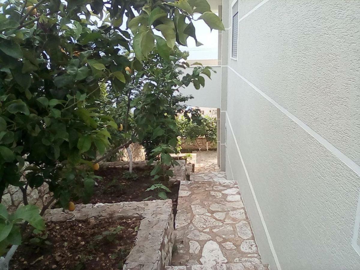 Villa Alimema Sarande Luaran gambar
